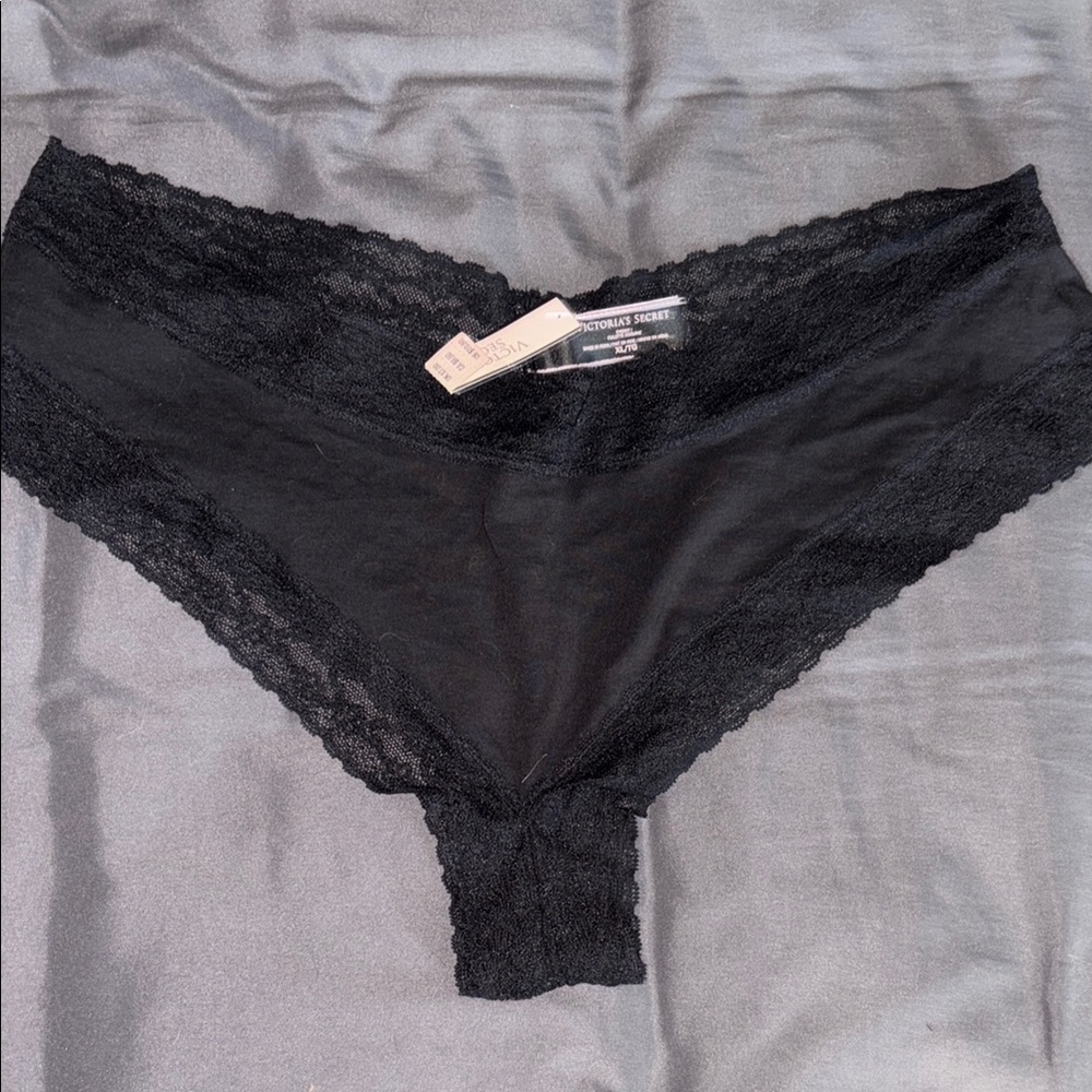 Victoria's Secret Elegant Black Lace Panty